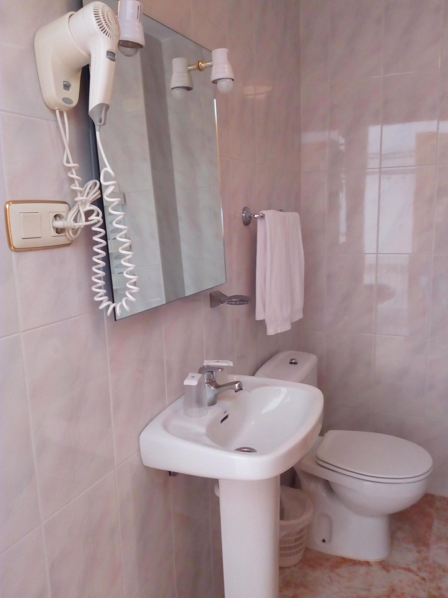 Hostal Rural Montual Los Baños Zewnętrze zdjęcie