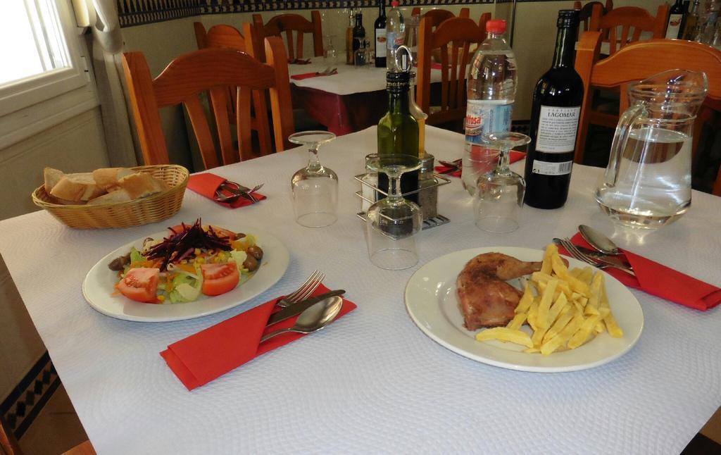 Hostal Rural Montual Los Baños Zewnętrze zdjęcie