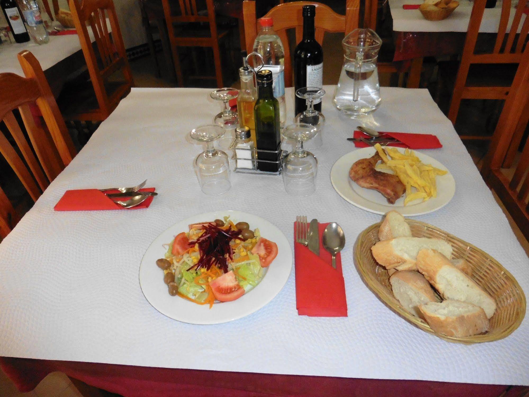 Hostal Rural Montual Los Baños Zewnętrze zdjęcie